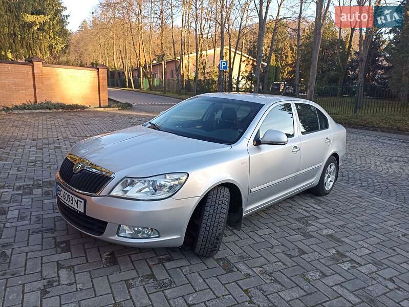 Лифтбек Skoda Octavia 2012 в Львове
