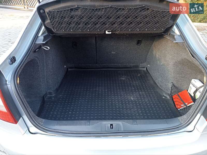 Лифтбек Skoda Octavia 2012 в Львове