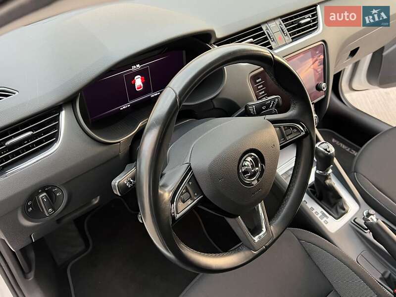 Универсал Skoda Octavia 2020 в Киеве фото 45 Универсал Skoda Octavia 2020 в Киеве