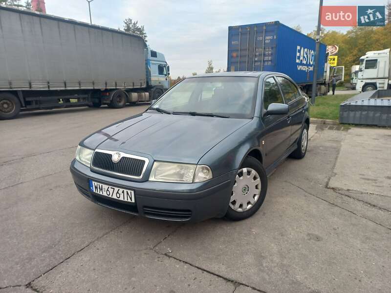Лифтбек Skoda Octavia 2005 в Сумах