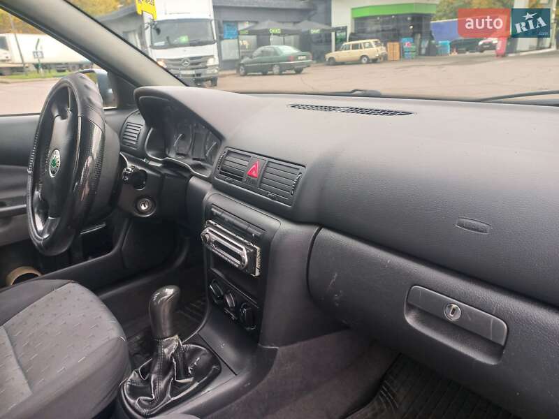 Лифтбек Skoda Octavia 2005 в Сумах