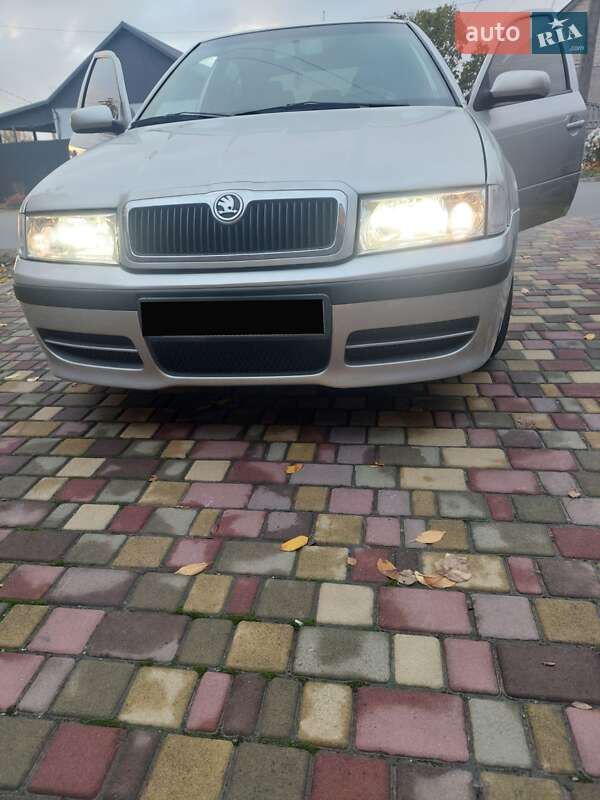 Ліфтбек Skoda Octavia 2006 в Дніпрі