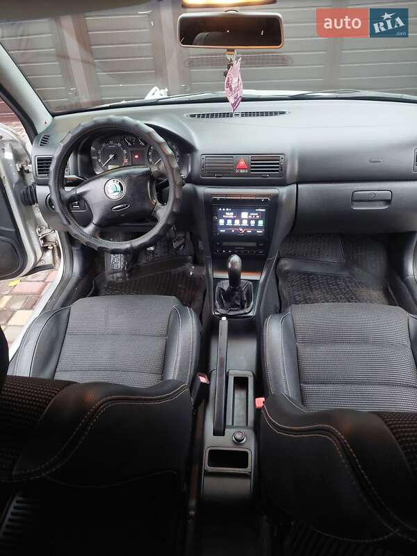 Ліфтбек Skoda Octavia 2006 в Дніпрі