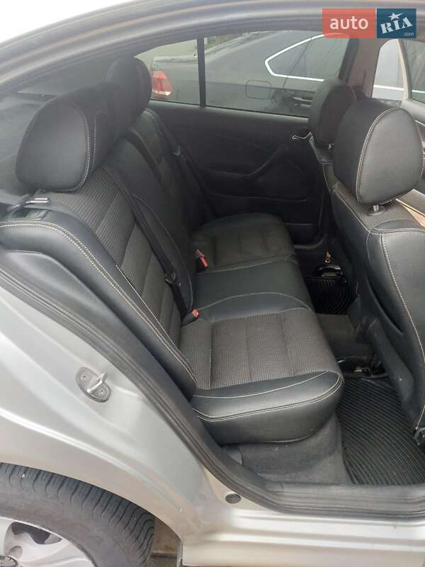 Ліфтбек Skoda Octavia 2006 в Дніпрі