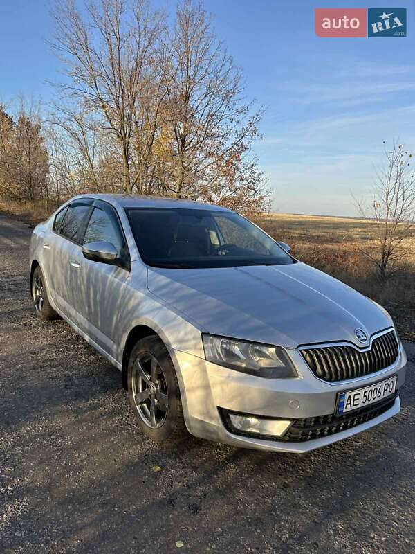 Лифтбек Skoda Octavia 2013 в Запорожье