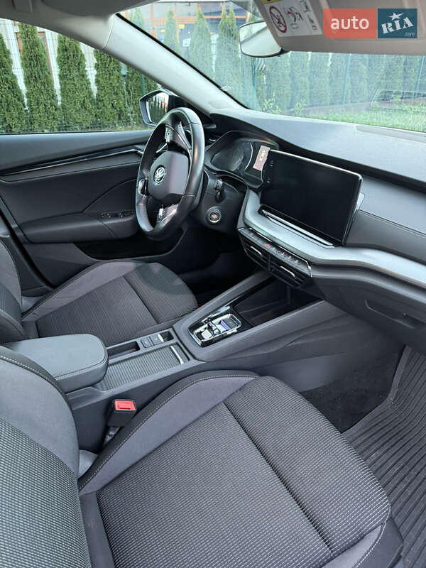 Ліфтбек Skoda Octavia 2022 в Чернівцях