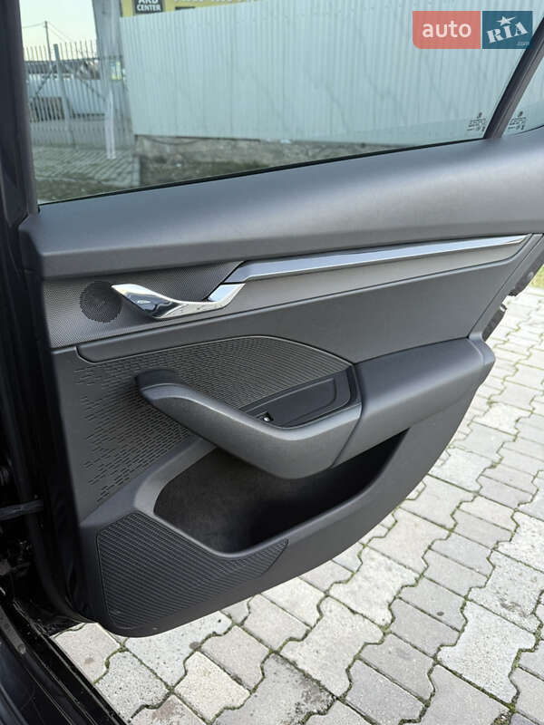 Ліфтбек Skoda Octavia 2022 в Чернівцях