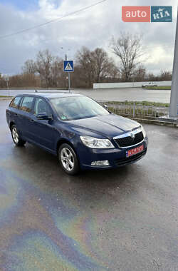 Універсал Skoda Octavia 2010 в Сумах