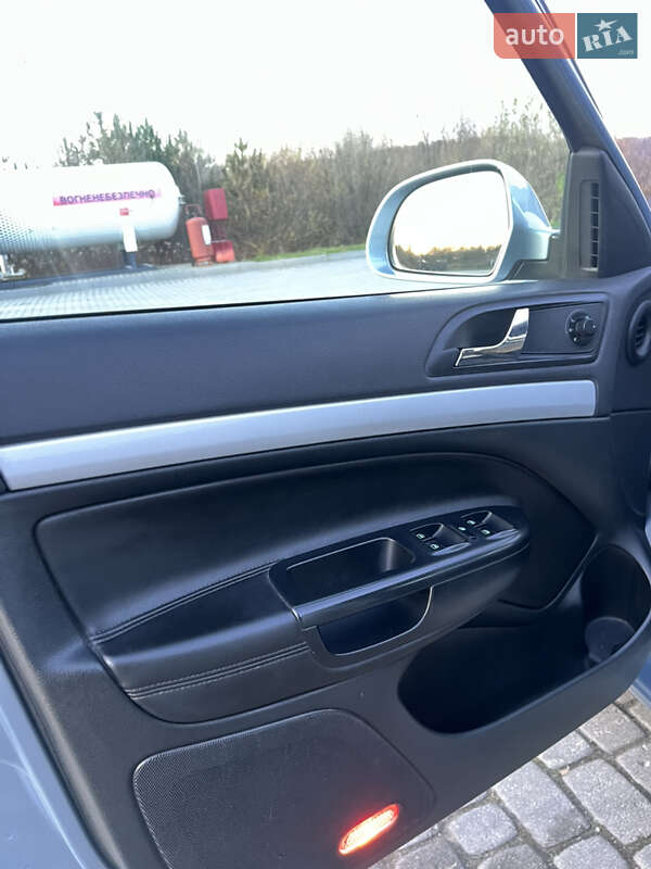 Универсал Skoda Octavia 2010 в Львове