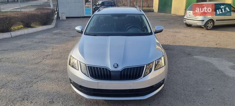Универсал Skoda Octavia 2019 в Киеве фото 16 Универсал Skoda Octavia 2019 в Киеве