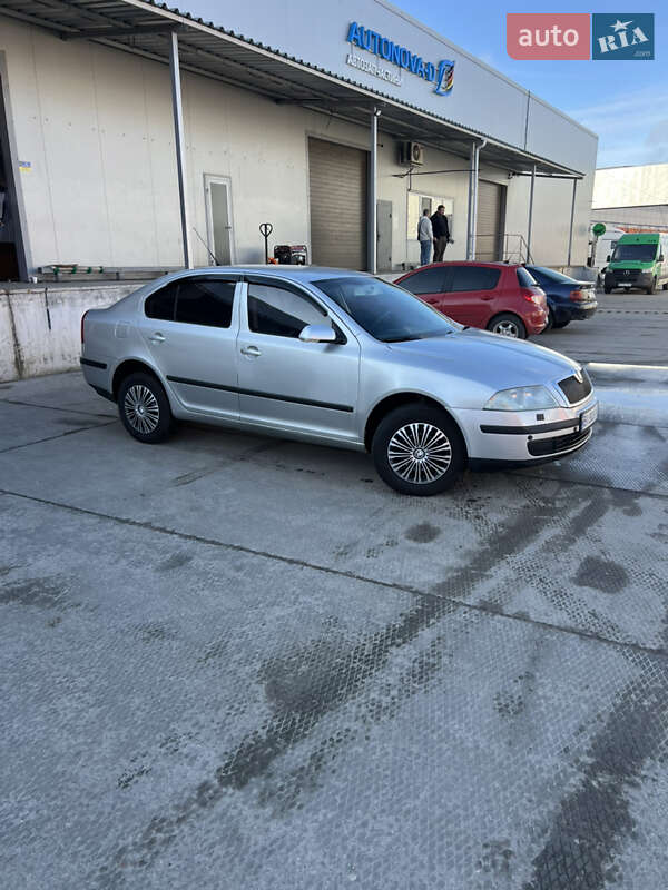 Лифтбек Skoda Octavia 2005 в Полтаве