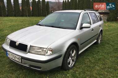 Універсал Skoda Octavia 1999 в Ужгороді