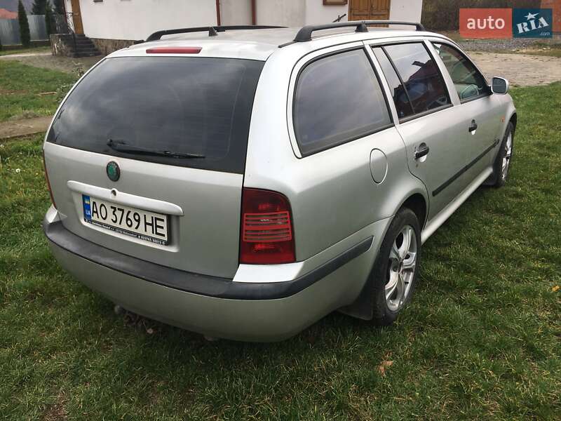 Универсал Skoda Octavia 1999 в Ужгороде