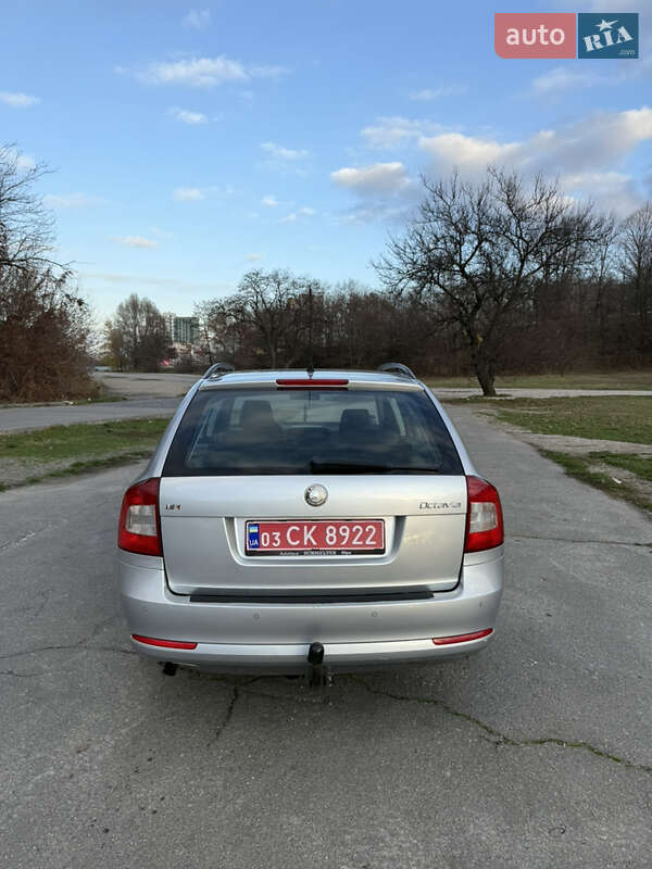 Универсал Skoda Octavia 2010 в Днепре