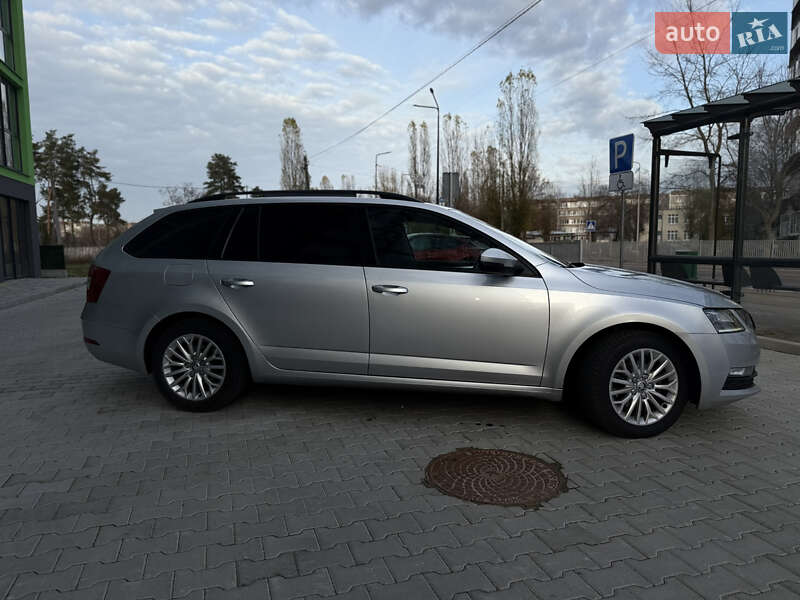 Универсал Skoda Octavia 2017 в Вараше