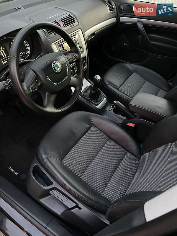 Універсал Skoda Octavia 2012 в Рівному