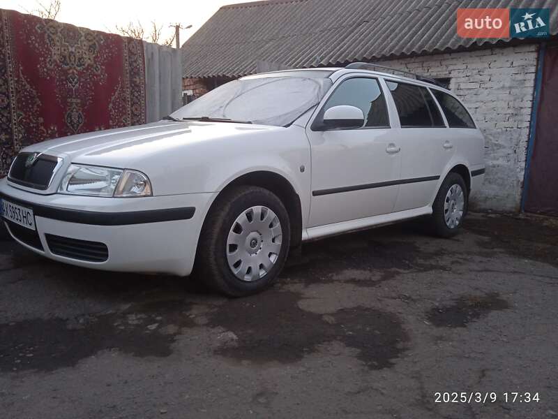 Универсал Skoda Octavia 2010 в Ахтырке фото 3 Универсал Skoda Octavia 2010 в Ахтырке