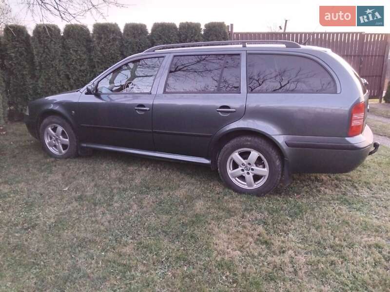 Універсал Skoda Octavia 2004 в Долині