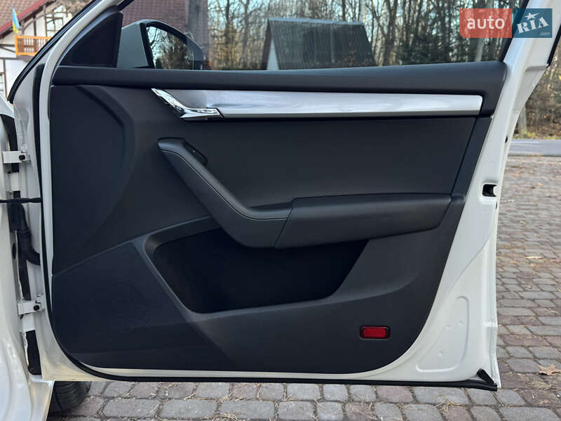 Ліфтбек Skoda Octavia 2016 в Дрогобичі