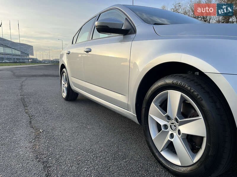 Лифтбек Skoda Octavia 2017 в Львове фото 16 Лифтбек Skoda Octavia 2017 в Львове