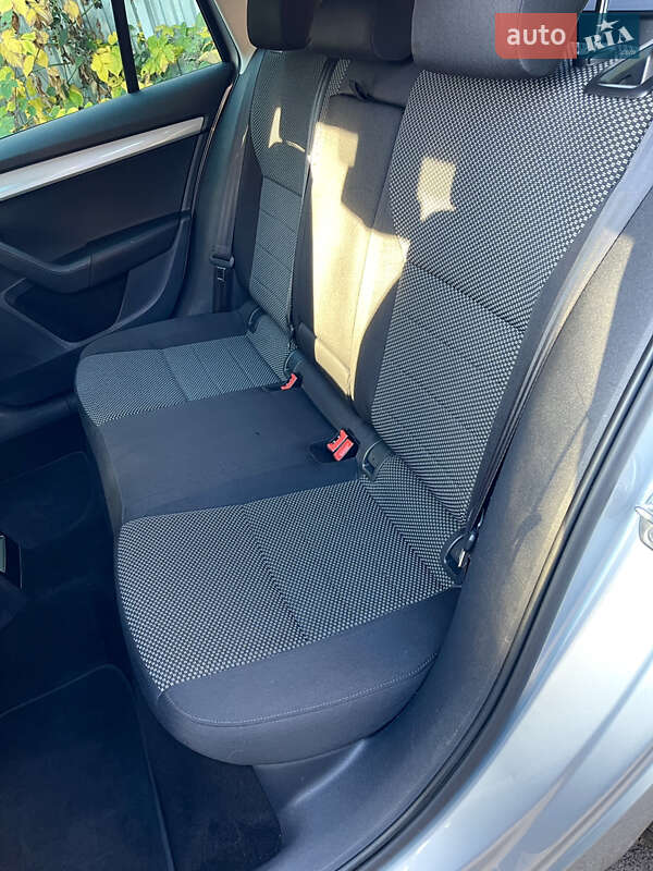 Универсал Skoda Octavia 2013 в Луцке фото 15 Универсал Skoda Octavia 2013 в Луцке