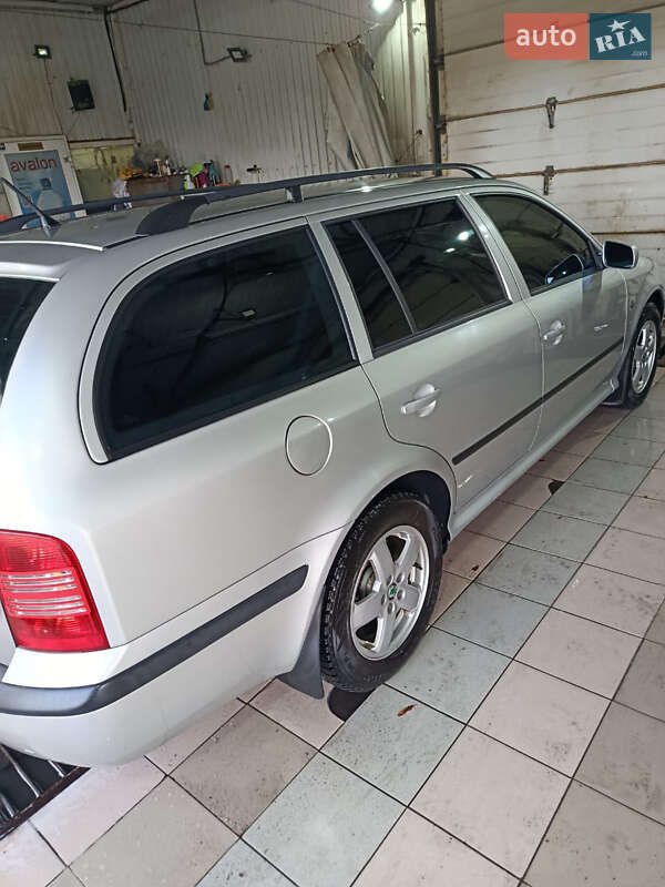 Универсал Skoda Octavia 2004 в Киеве
