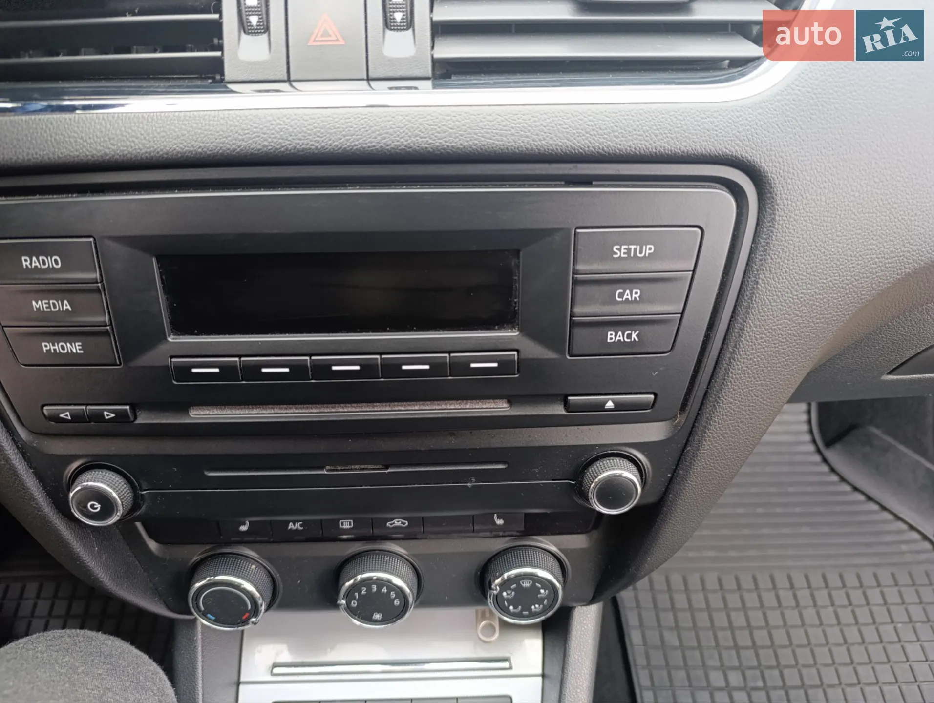 2013 Skoda Octavia - мініатюра 18