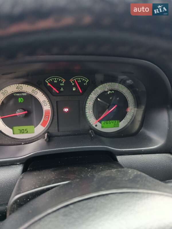 Универсал Skoda Octavia 2002 в Сарнах