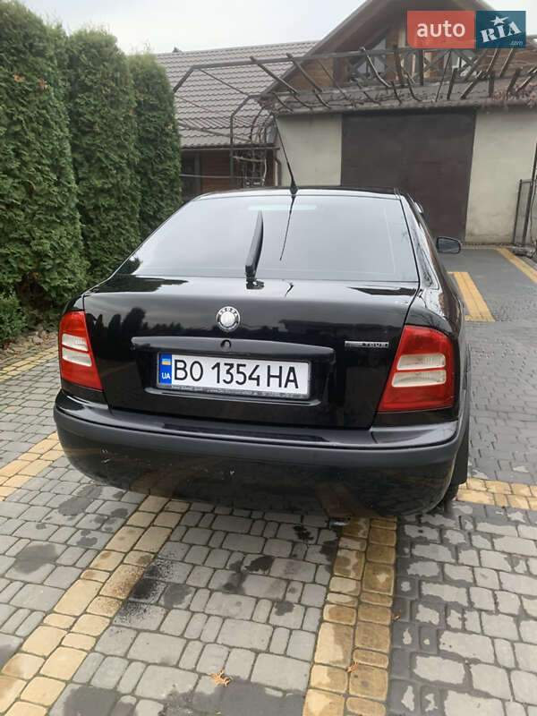 Лифтбек Skoda Octavia 2005 в Бучаче