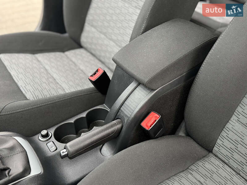 Універсал Skoda Octavia 2009 в Луцьку