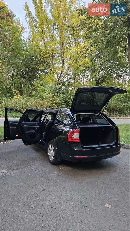 Универсал Skoda Octavia 2012 в Львове