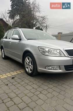 Универсал Skoda Octavia 2011 в Виннице