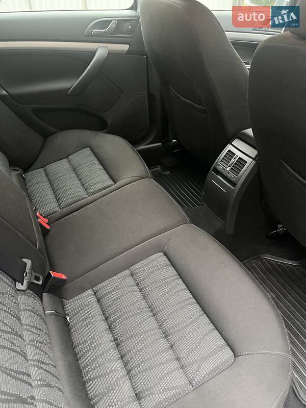 Универсал Skoda Octavia 2011 в Виннице