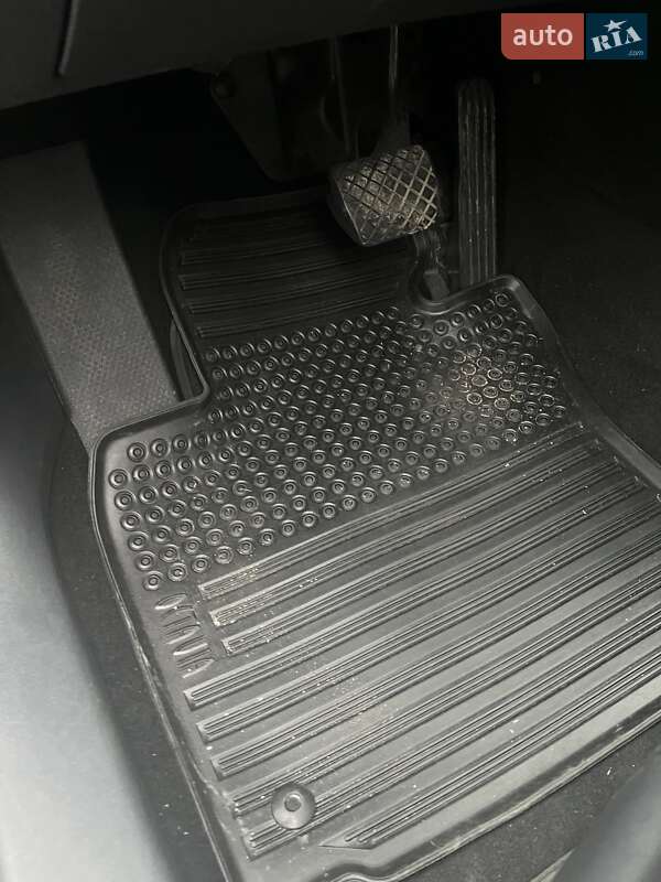 Универсал Skoda Octavia 2011 в Виннице