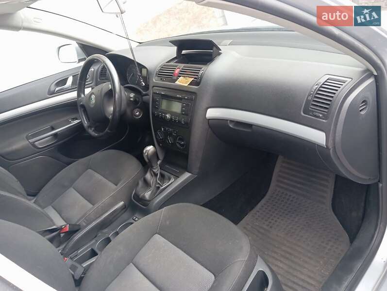 Лифтбек Skoda Octavia 2008 в Черкассах