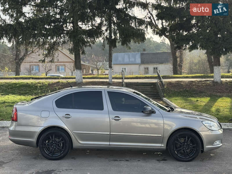 Лифтбек Skoda Octavia 2009 в Радивилове