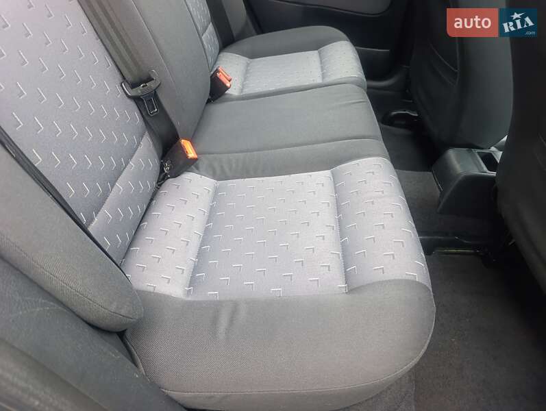 Ліфтбек Skoda Octavia 2006 в Рівному