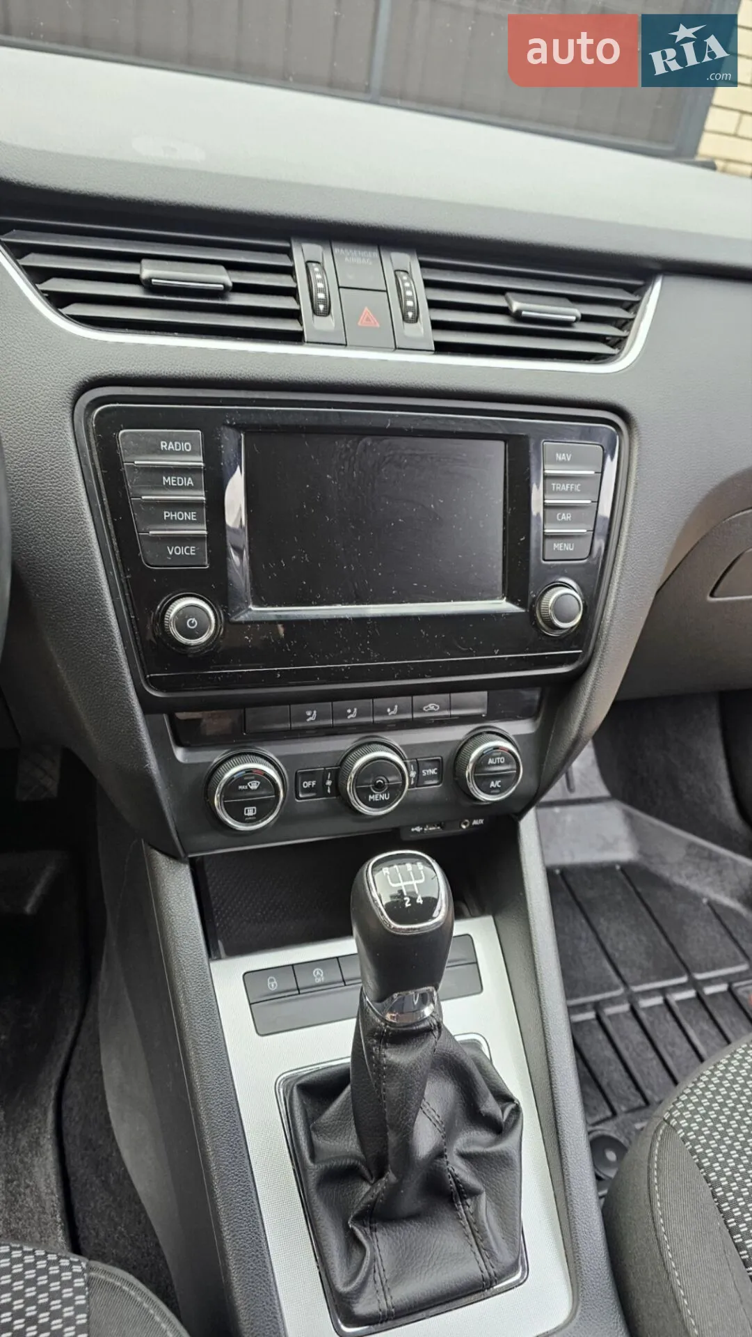 2015 Skoda Octavia - мініатюра 27