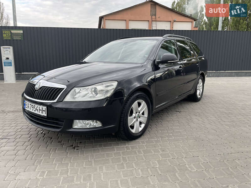 Универсал Skoda Octavia 2012 в Кропивницком