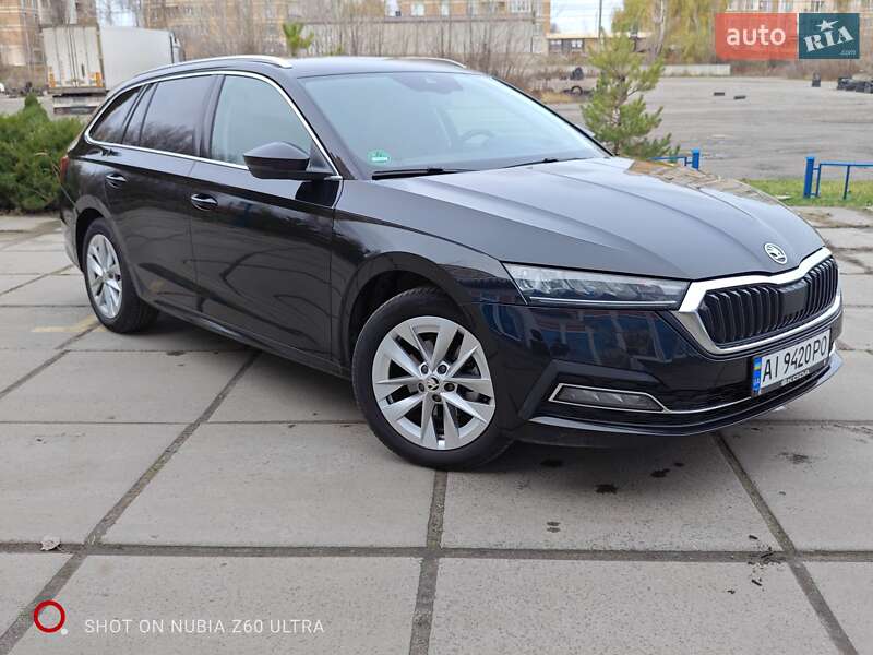 Универсал Skoda Octavia 2021 в Киеве