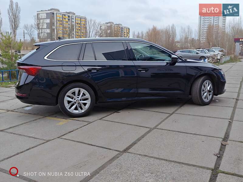 Универсал Skoda Octavia 2021 в Киеве