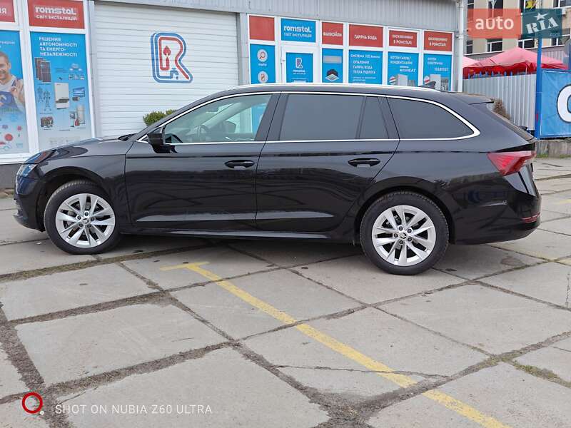 Универсал Skoda Octavia 2021 в Киеве