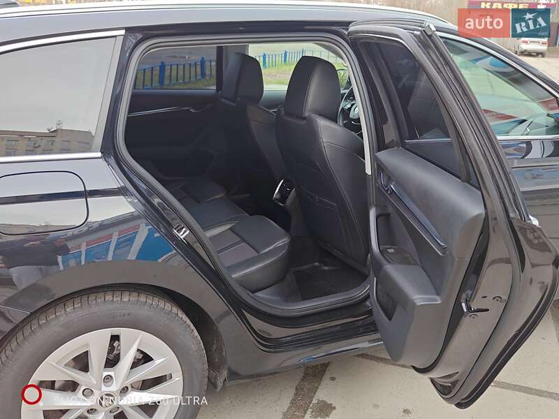 Универсал Skoda Octavia 2021 в Киеве