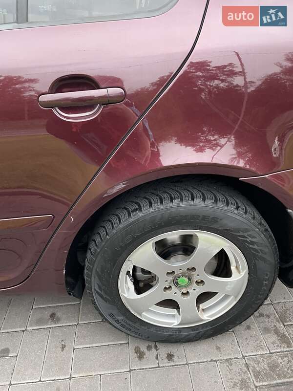 Лифтбек Skoda Octavia 2012 в Киеве