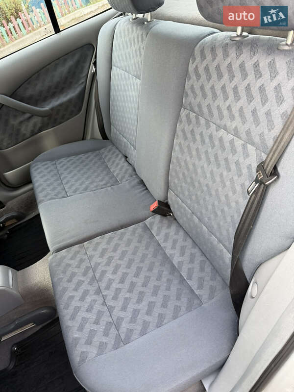 Лифтбек Skoda Octavia 1998 в Чернигове