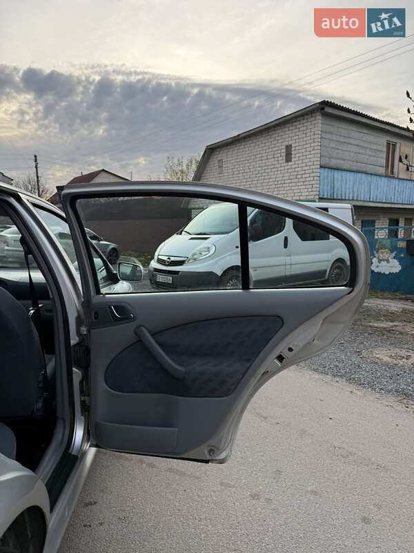 Лифтбек Skoda Octavia 1998 в Чернигове