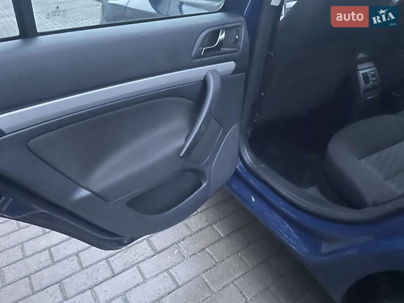 Лифтбек Skoda Octavia 2012 в Тернополе