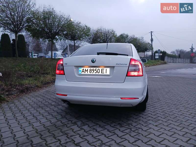 Лифтбек Skoda Octavia 2012 в Житомире