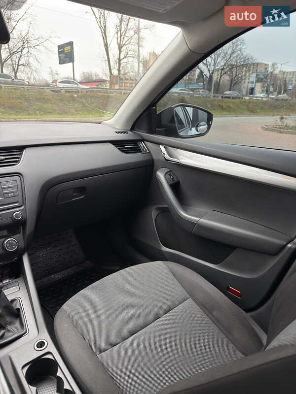 Универсал Skoda Octavia 2014 в Полтаве