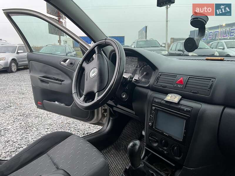 Лифтбек Skoda Octavia 2008 в Львове